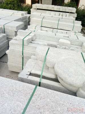 【供应园林石材 芝麻灰路沿石火烧面 衡阳芝麻灰石材图片 衡阳花岗岩厂家】衡阳县井头镇隆发石材加工店 - 产品库